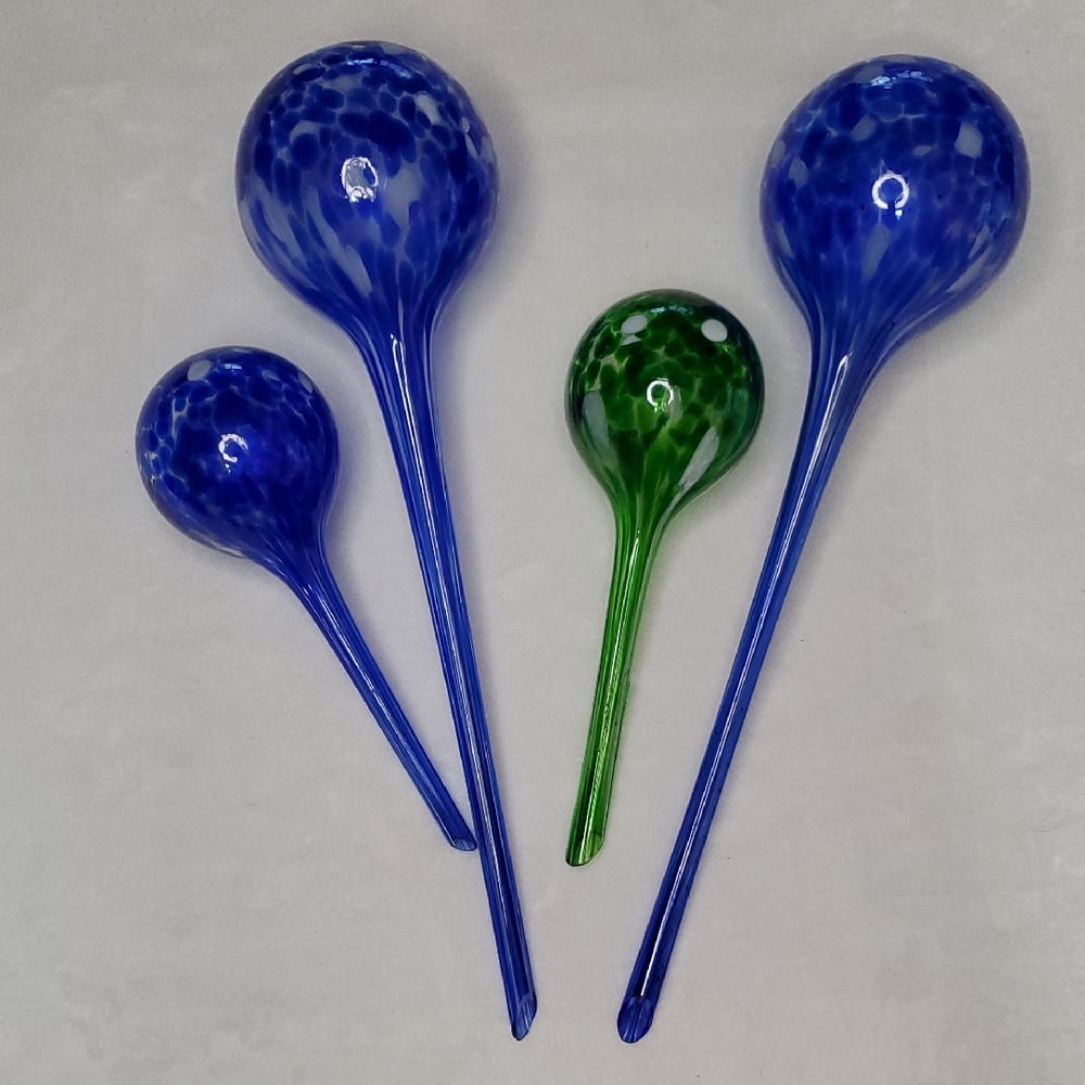 Plant Self-Watering Globes Handblown Glass Water Dispenser Device Set of 4